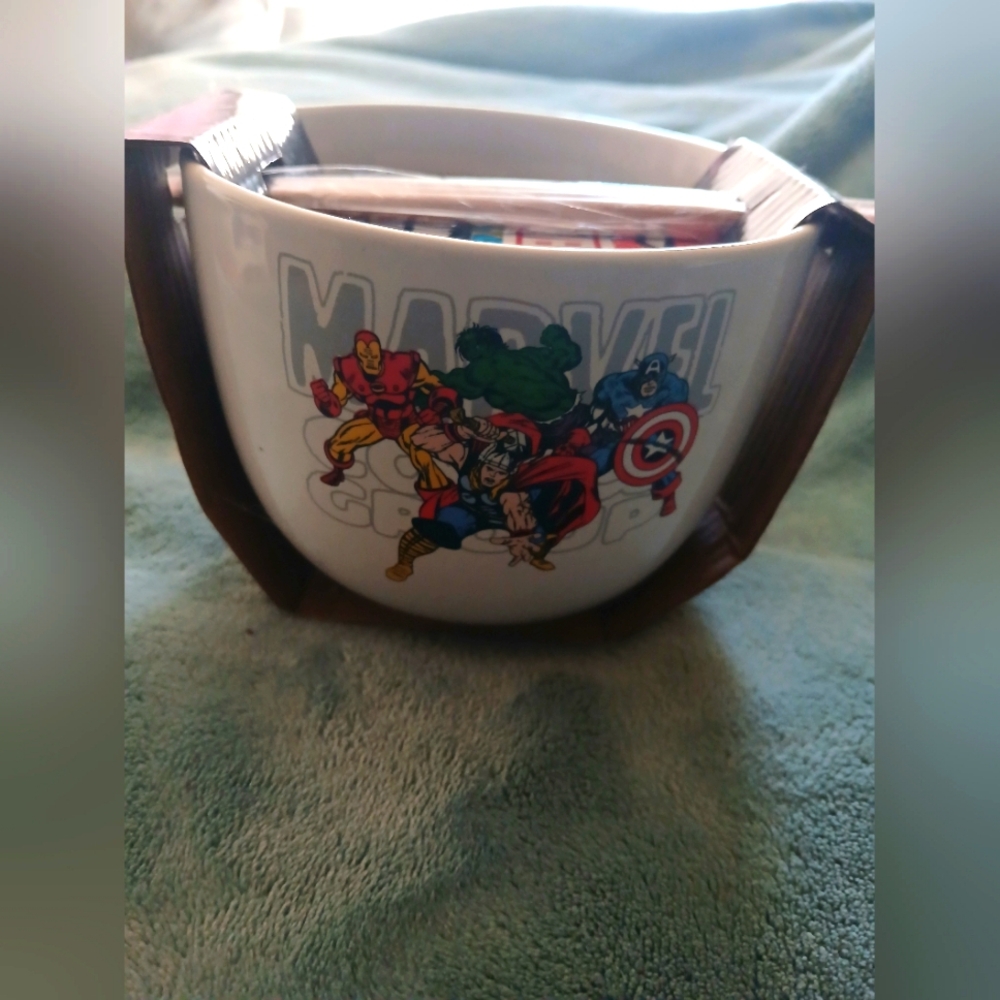 Marvel Superheroes White Bowl And Chopsticks